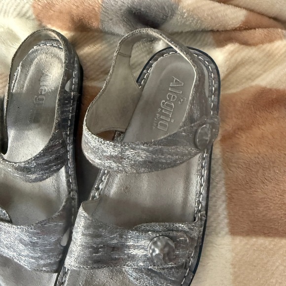 Alegria Vienna Metallic Silver Leather Slingback Sandals VIE-123 Womens 36 US 6 - Picture 4 of 8